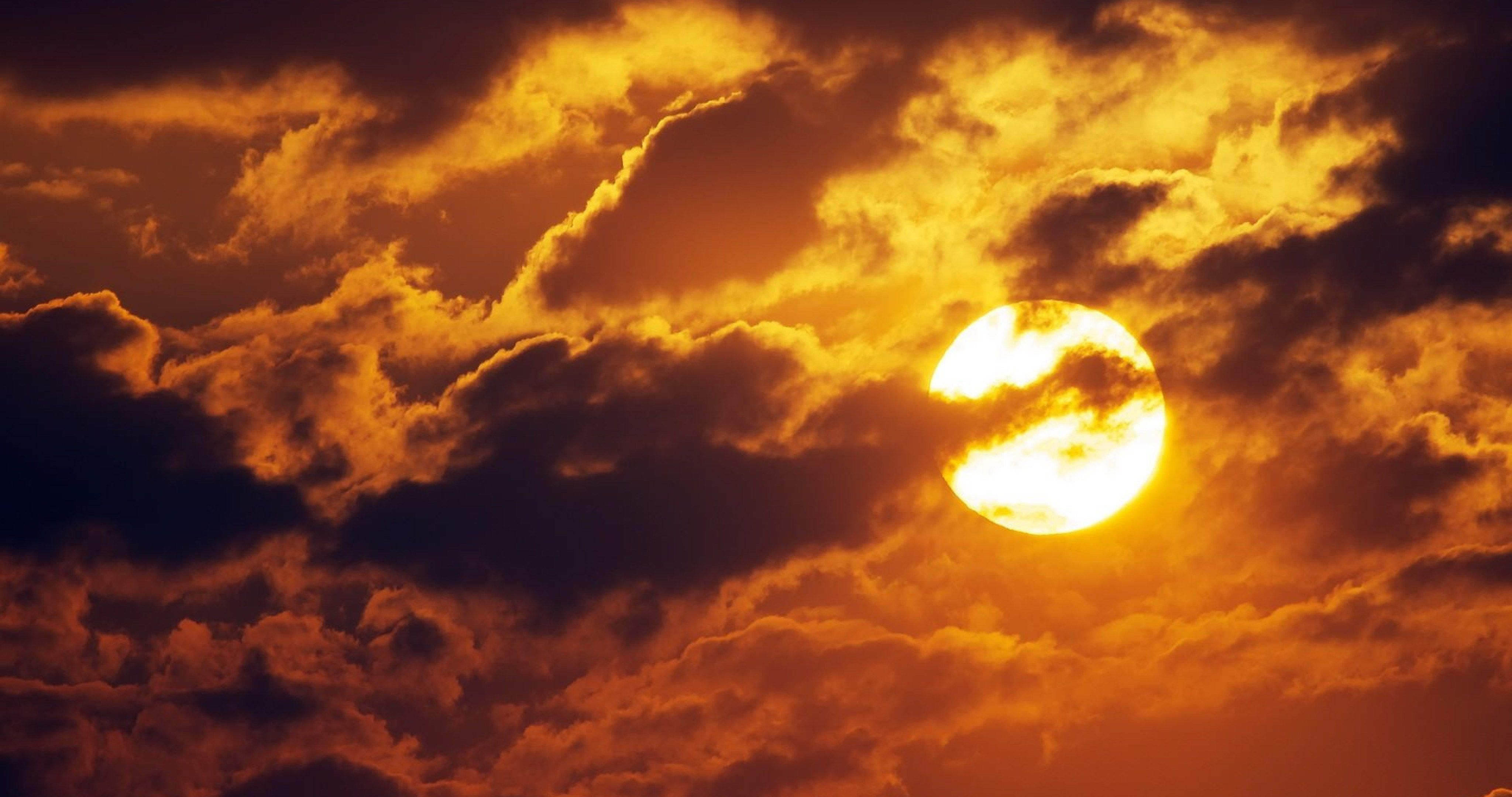 Sun In Clouds 4k Ultra HD Wallpaper Sunset