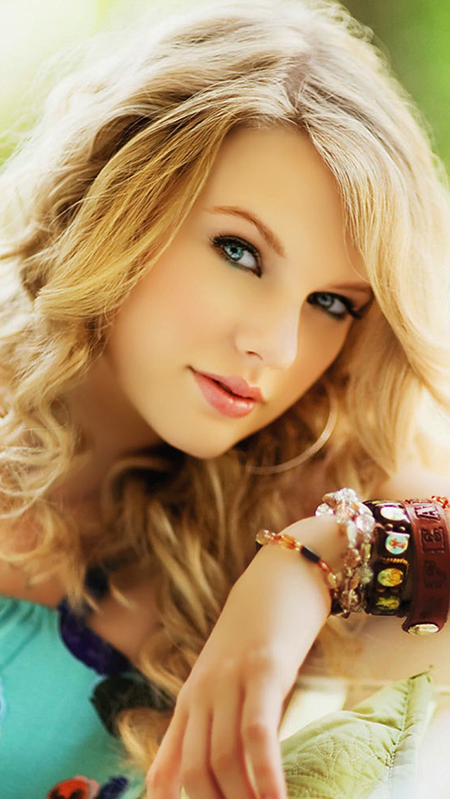 iPhone Wallpaper HD Taylor Swift Background