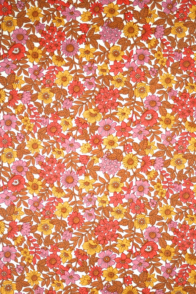 Vintage Pink Small Floral Wallpaper