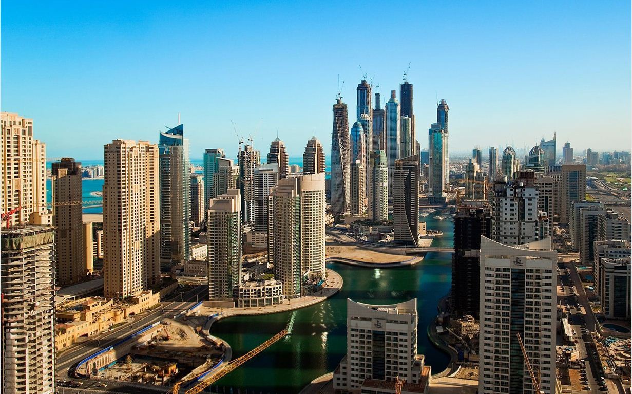 This amazing view of Dubais skyline was taken off of one of Dubais