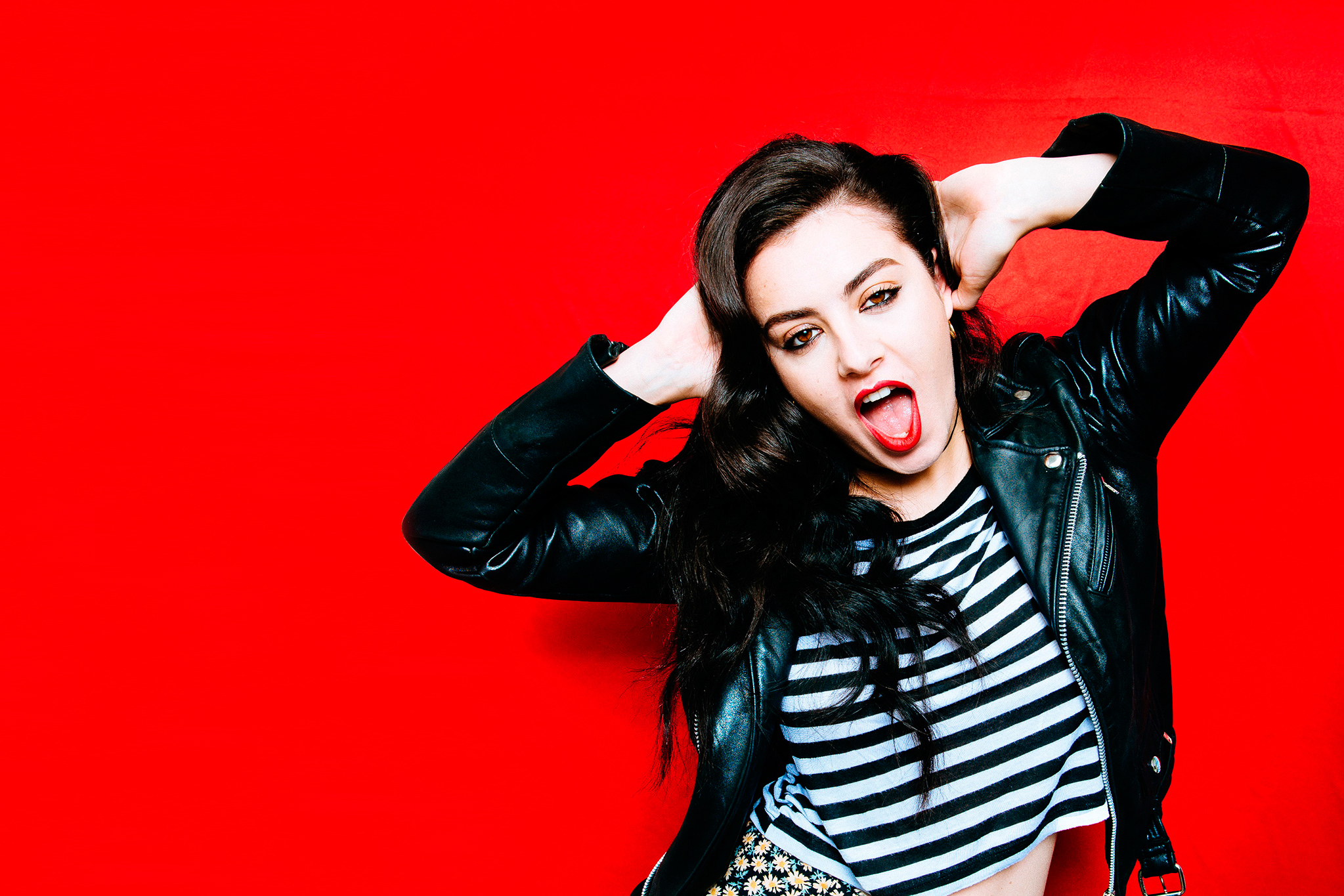 Music Charli Xcx HD Wallpaper