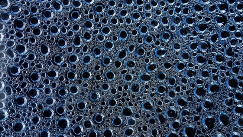 Blue Water Drops wallpaper 804x452