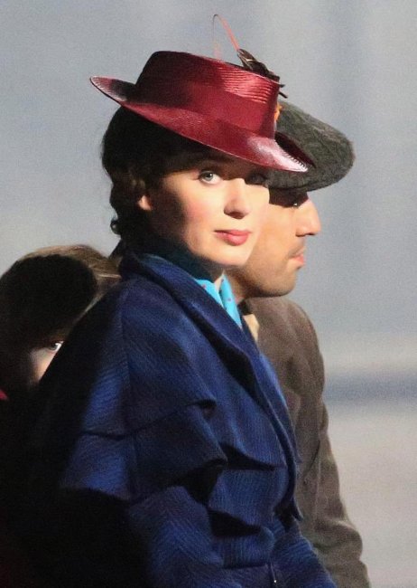 New Mary Poppins Returns Set Photos Takes Us Back To A