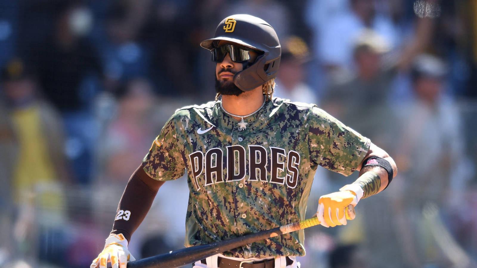 Padres Fernando Tatis Jr day to day with oblique tightness
