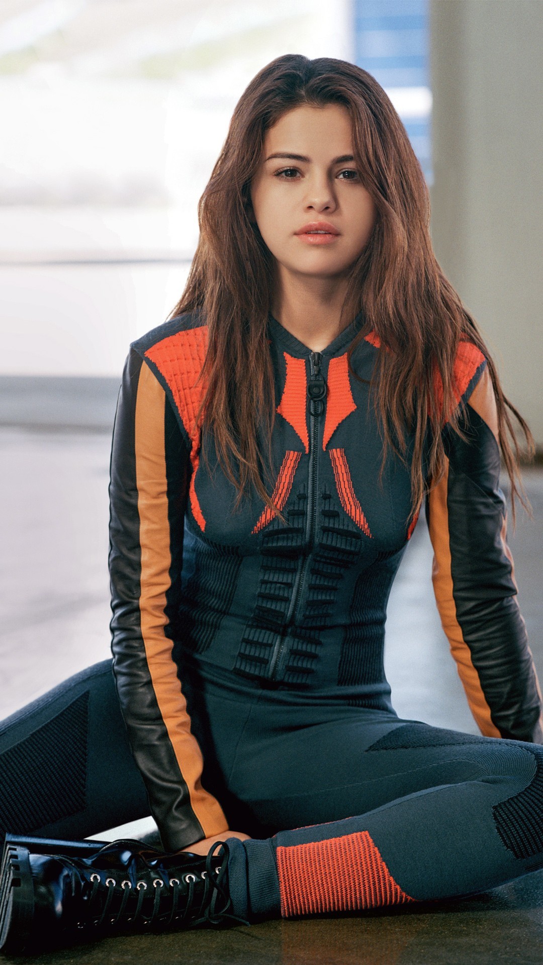 Selena Gomez iPhone Wallpaper