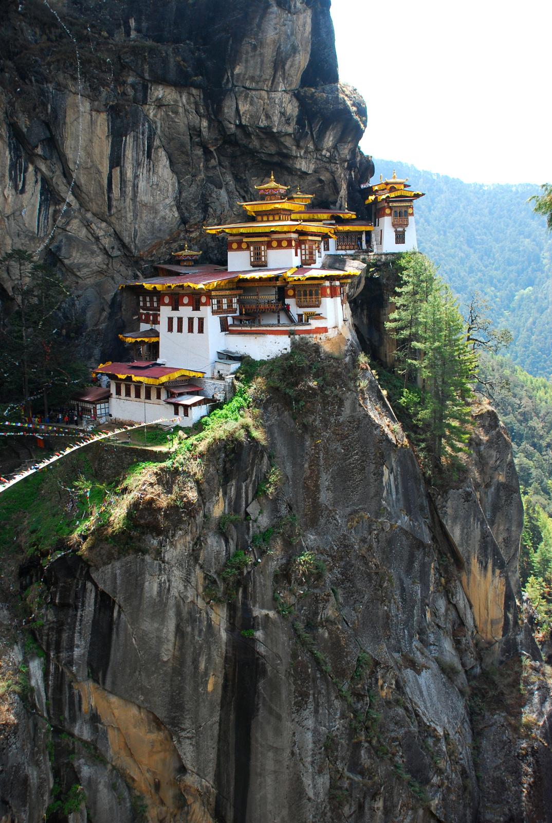 Bhutan Rock The House HD Windows Wallpaper