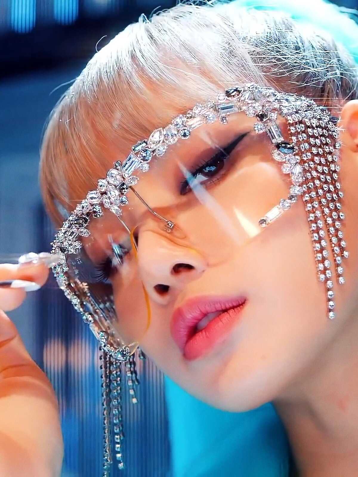 Lalisa Manoban Wallpaper