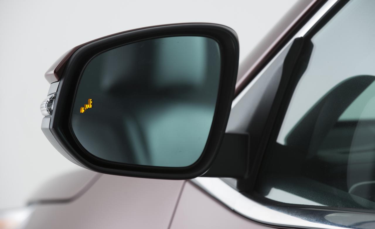 Toyota Highlander Limited Awd Side Mirror And Blind Spot Monitor