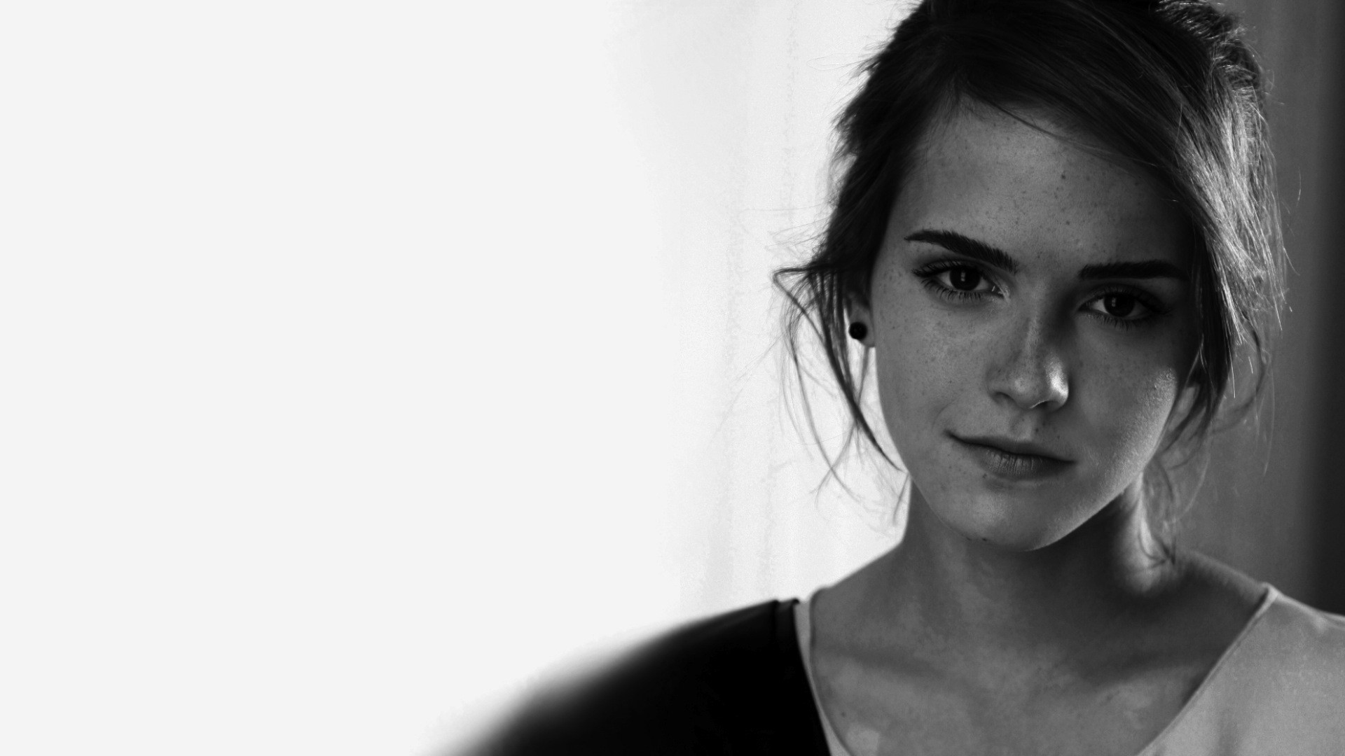 Emma Watson Monochrome Portrait Desktop Pc And Mac Wallpaper