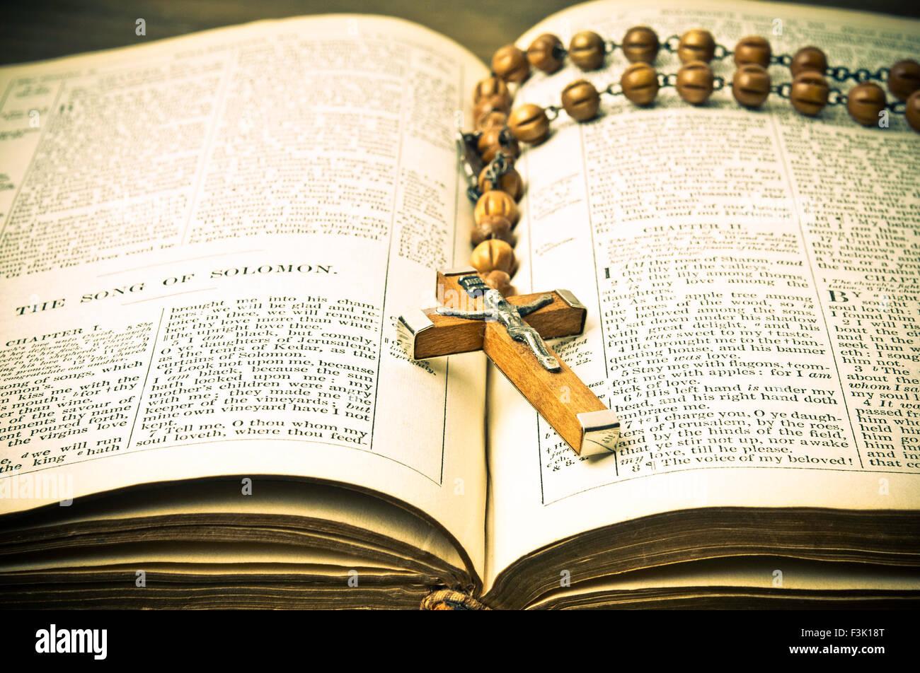 Catholic rosary and holy bible Stock Photo   Alamy