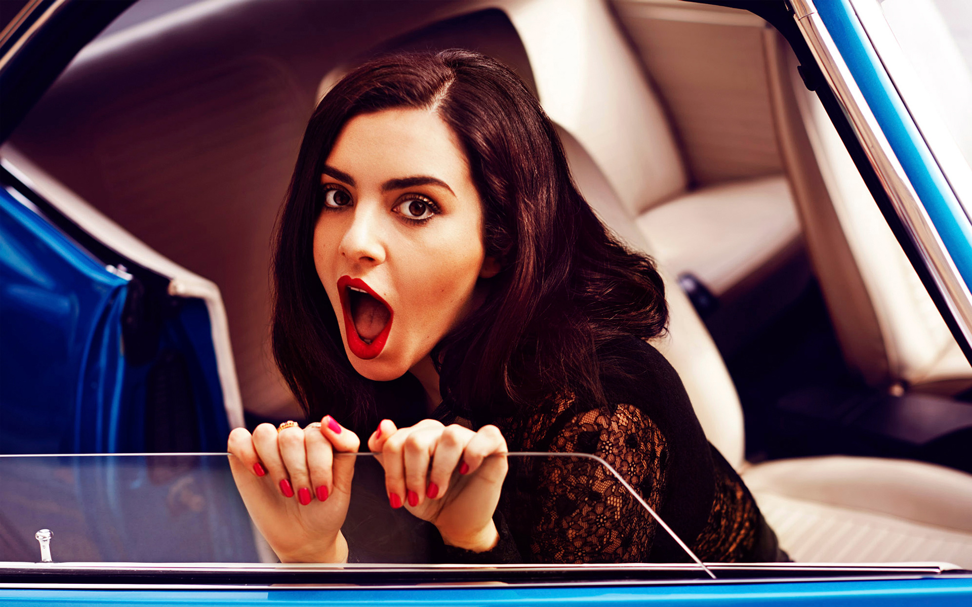 Charli Xcx HD Wallpaper