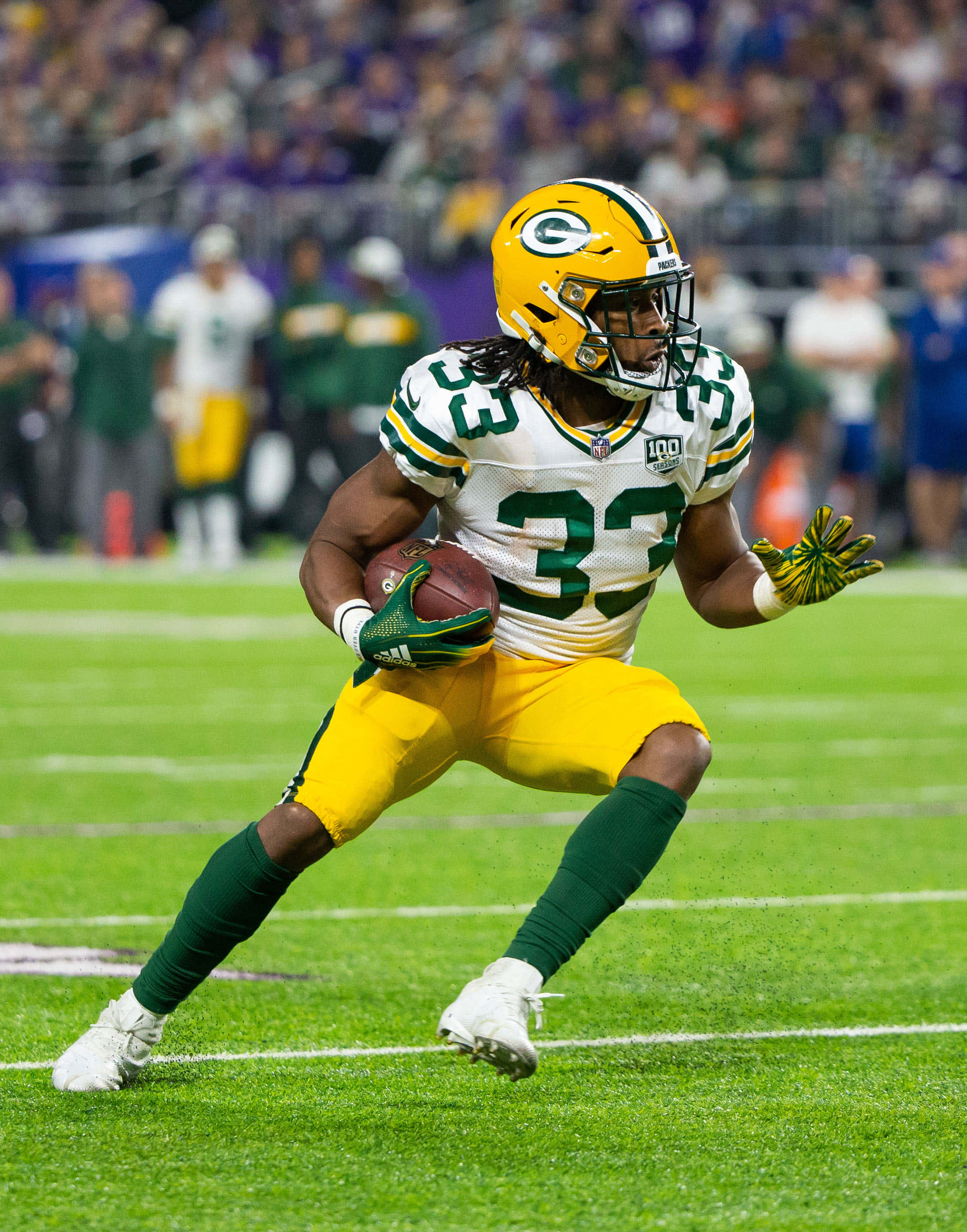 Aaron Jones Nfl Running Back Wallpaper