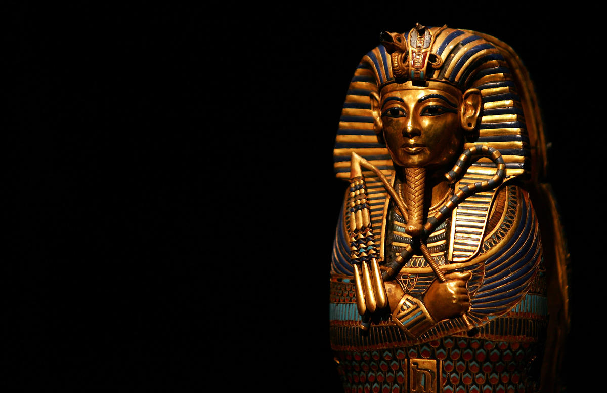 King Tut S Special Dagger Is Literally Not From This