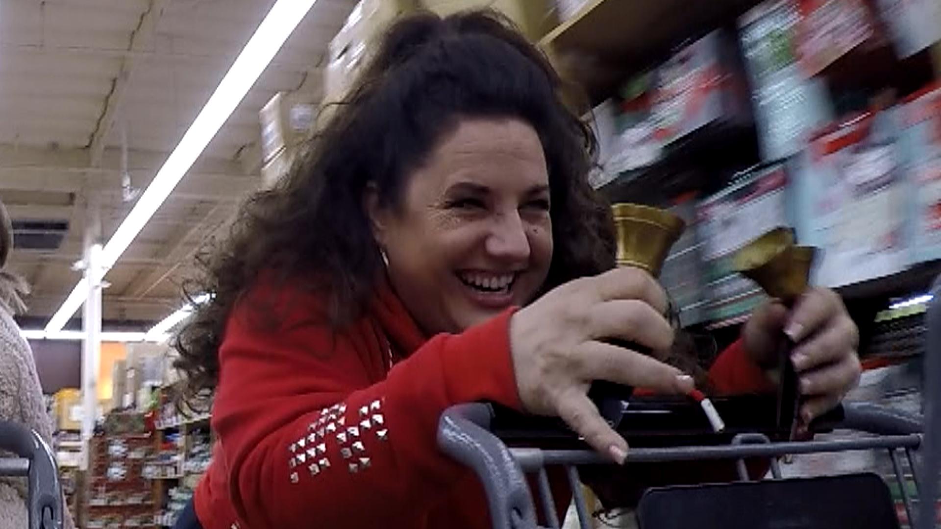 Marissa Jaret Winokur Kicks Off The Holiday Season With A