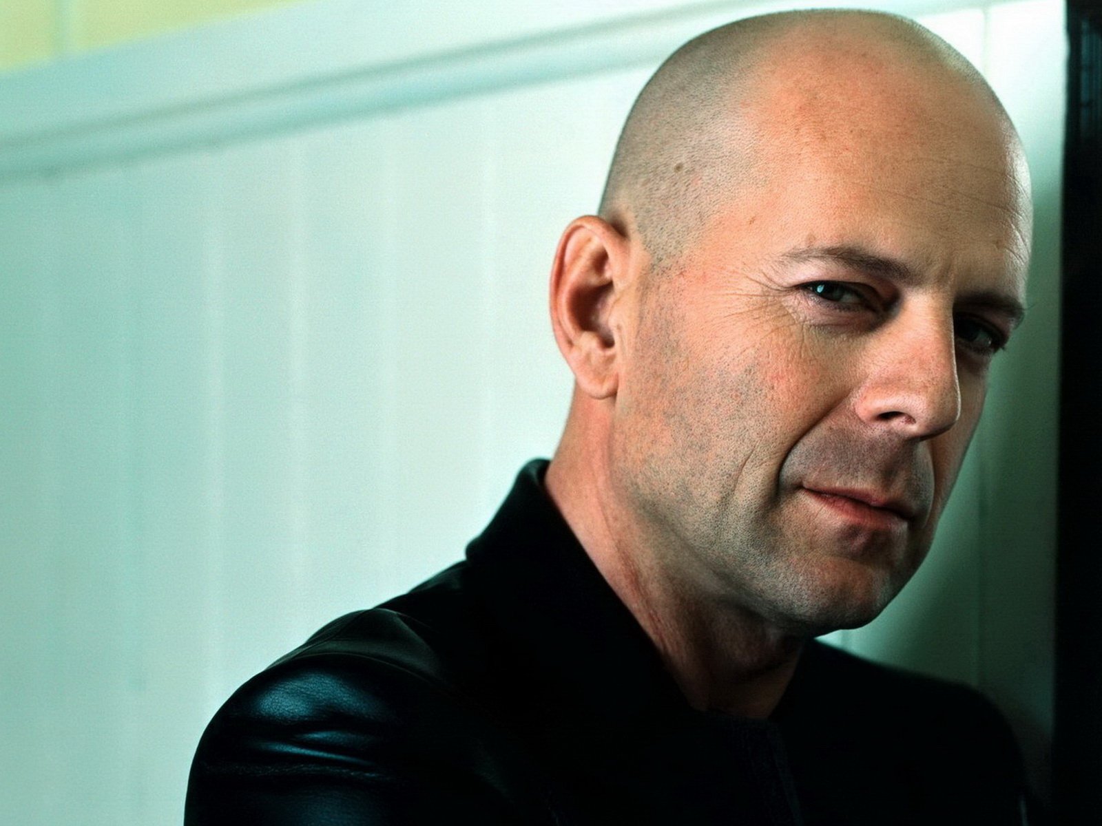 Bruce Willis Wallpapers High Resolution and Quality Download 1600x1200