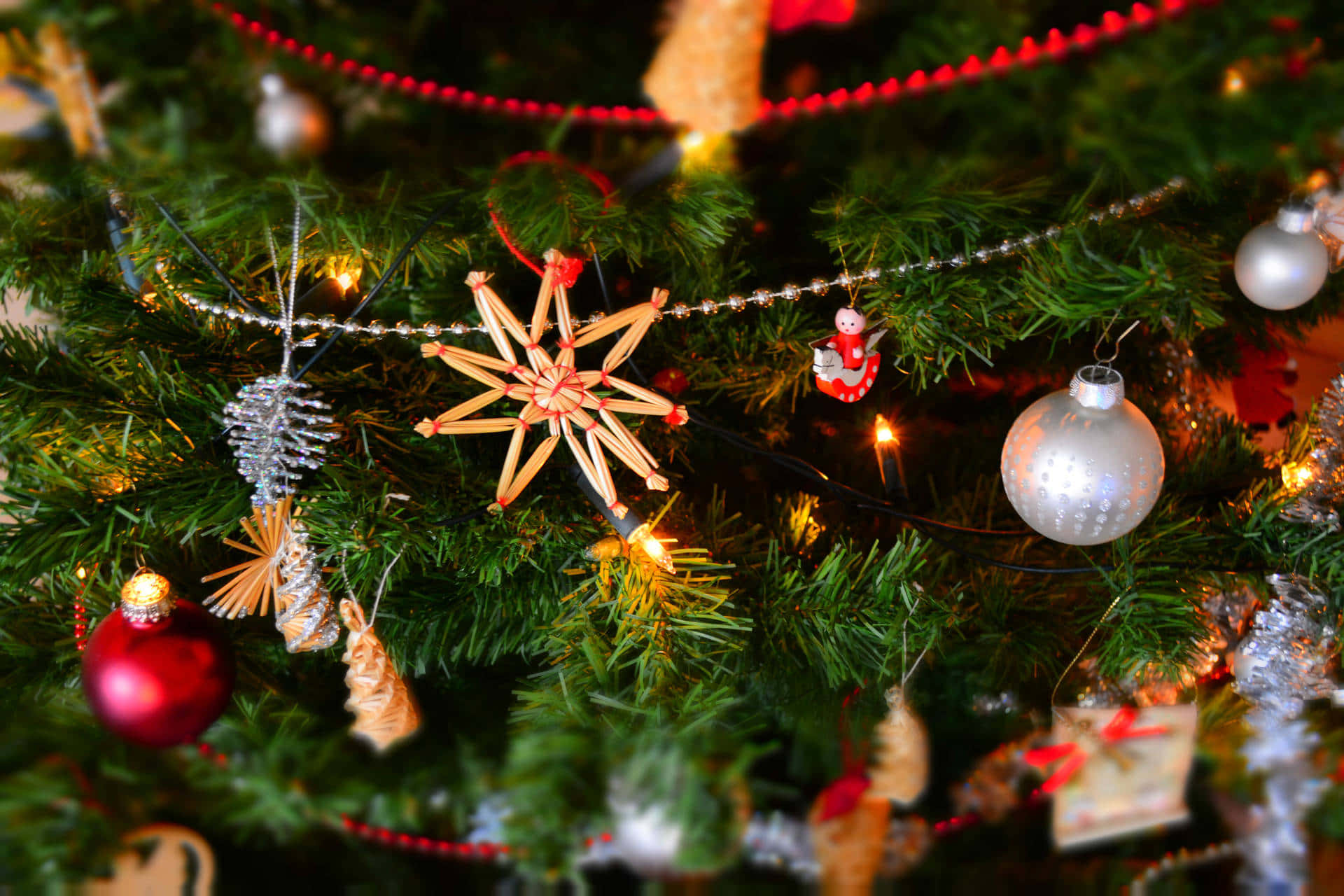 High Resolution Christmas Background Wallpaper