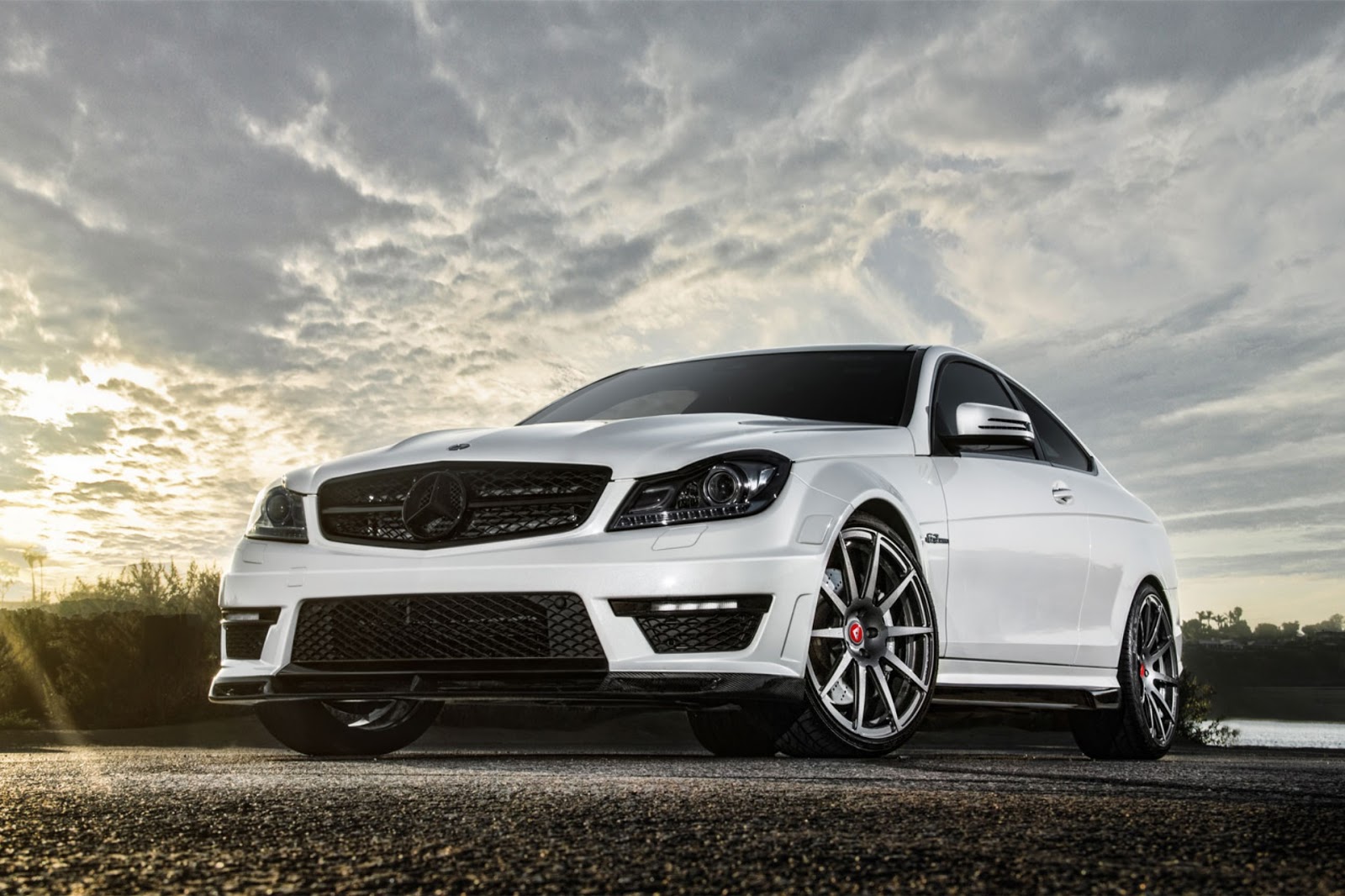 C63 HD Wallpaper Mercedes Benz Check Out The Cool