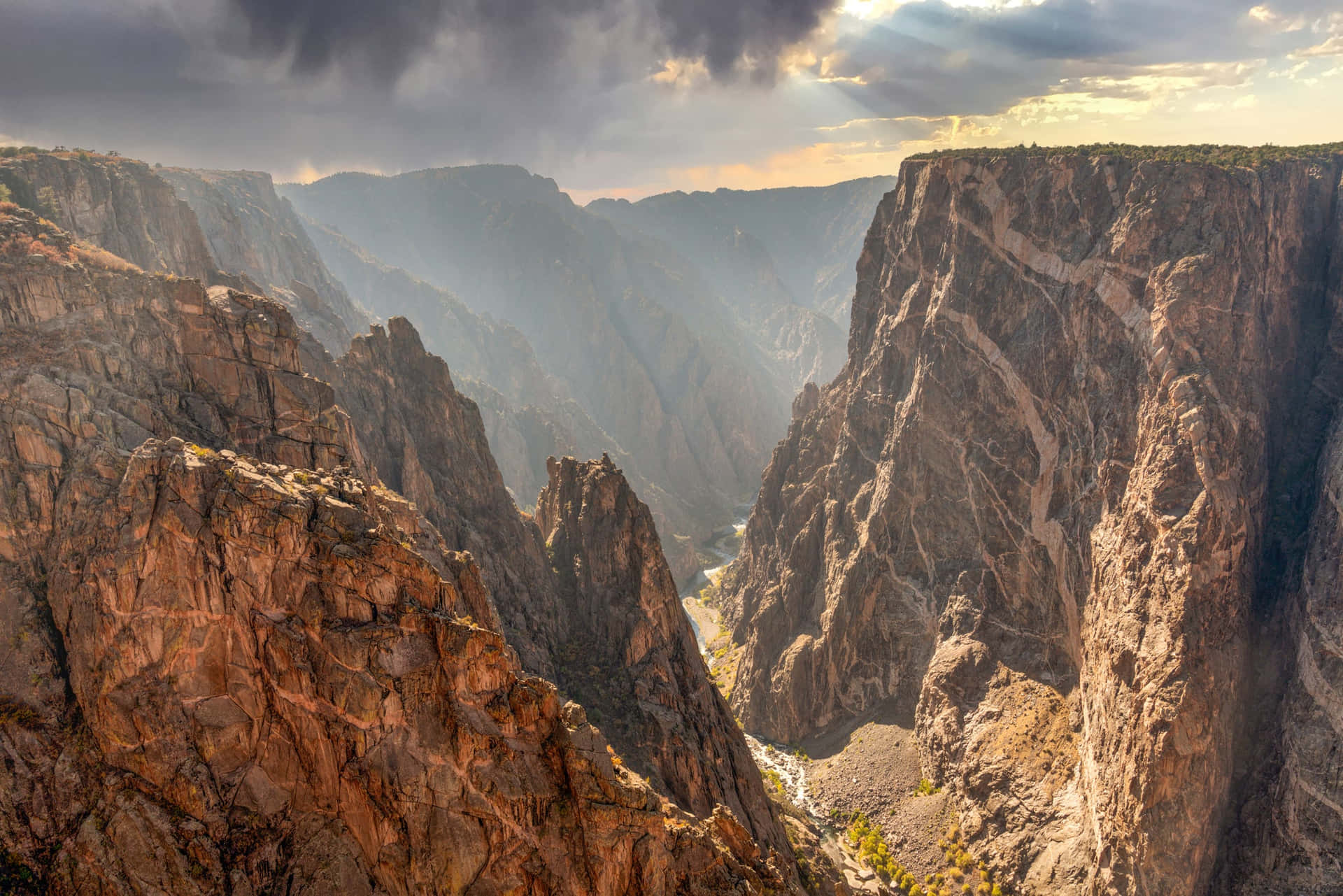 Explore The Mystique Of Black Canyon Wallpaper