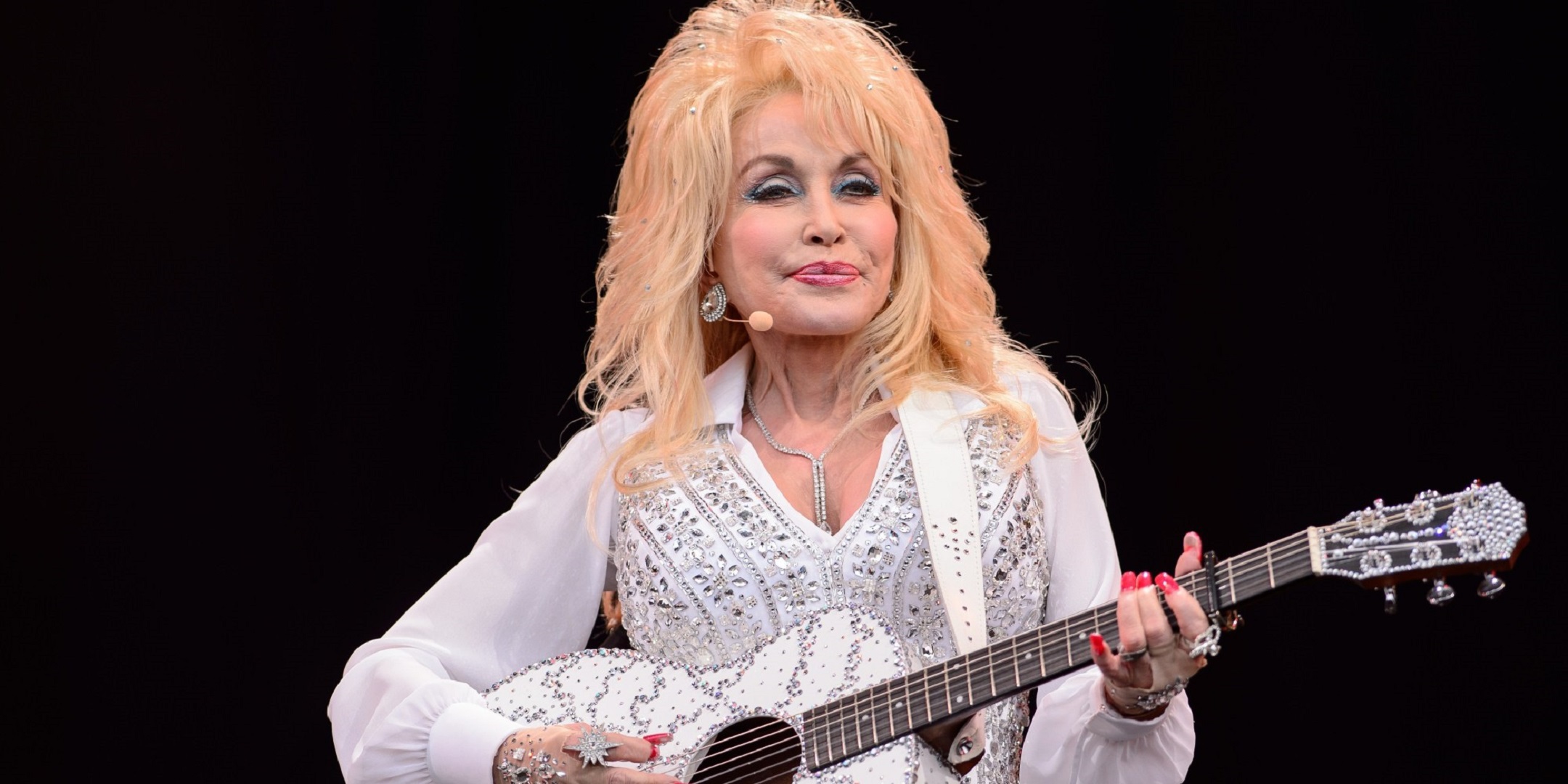 Dolly Parton Wallpaper Image Photos Pictures Background