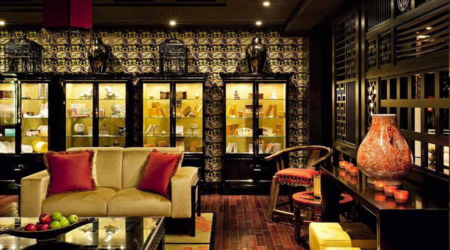 Koi Chinoiserie Wallpaper at the Buddha Bar BAttitude Spa Dubai