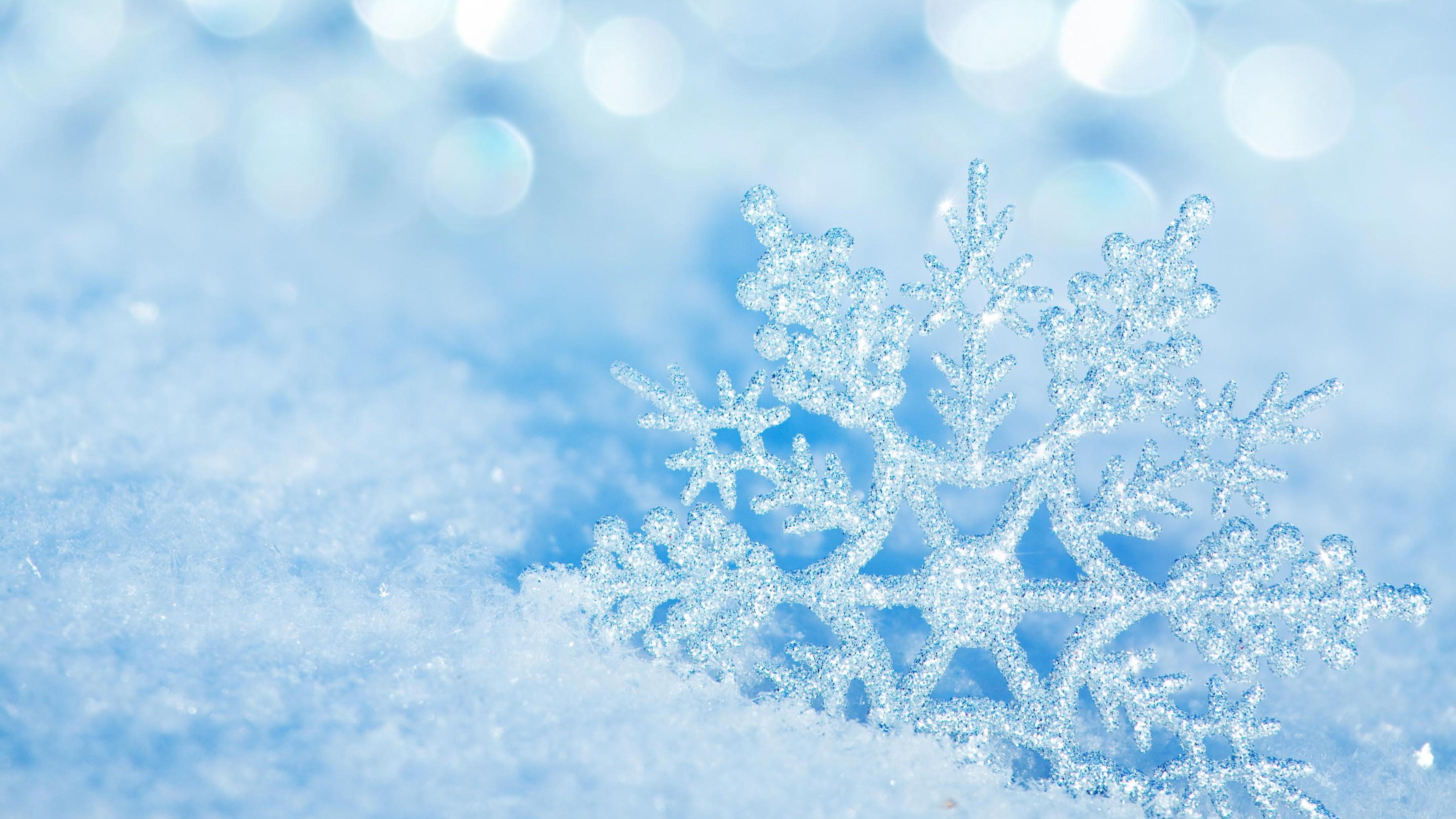 Perfect Snowflake Wallpaper