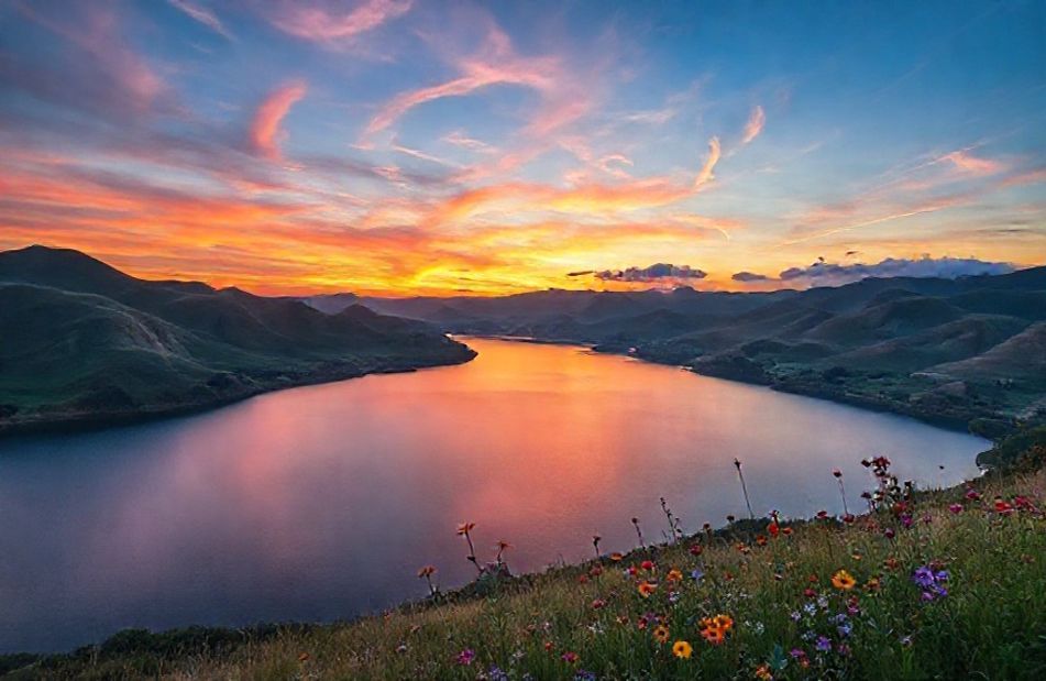 Widescreen Wallpaper