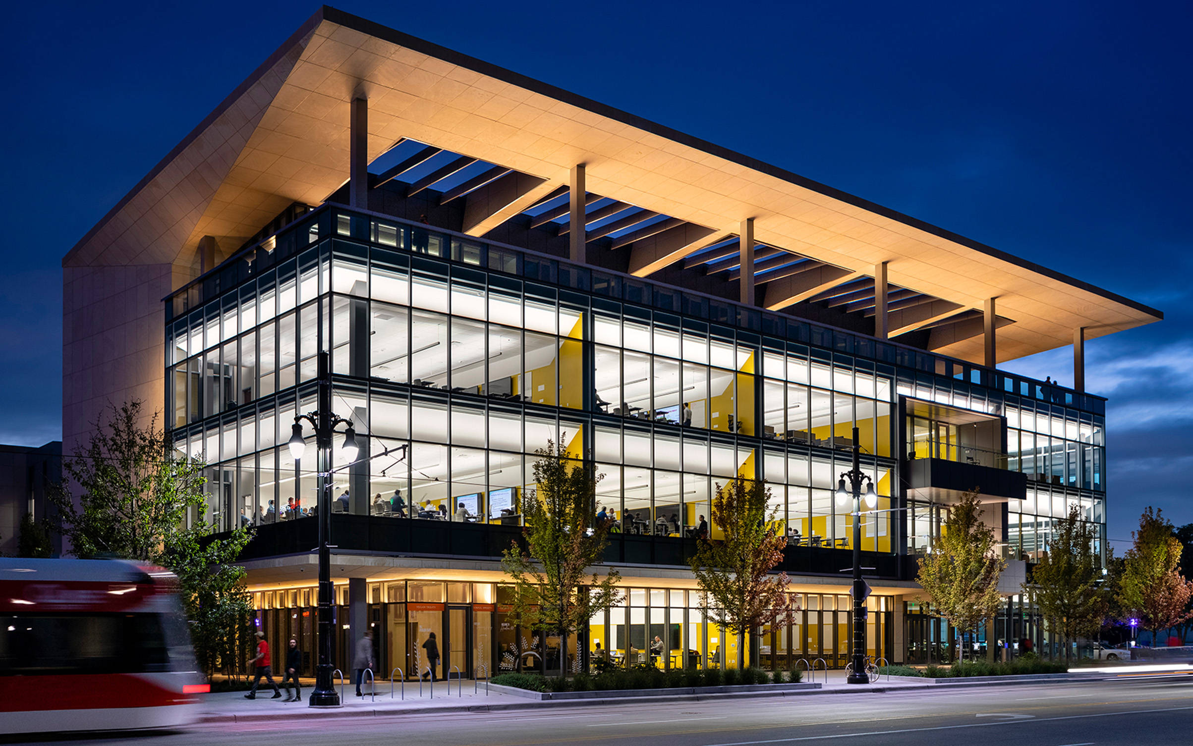 Wayne State University Mike Ilitch School Of Business Wallpaper