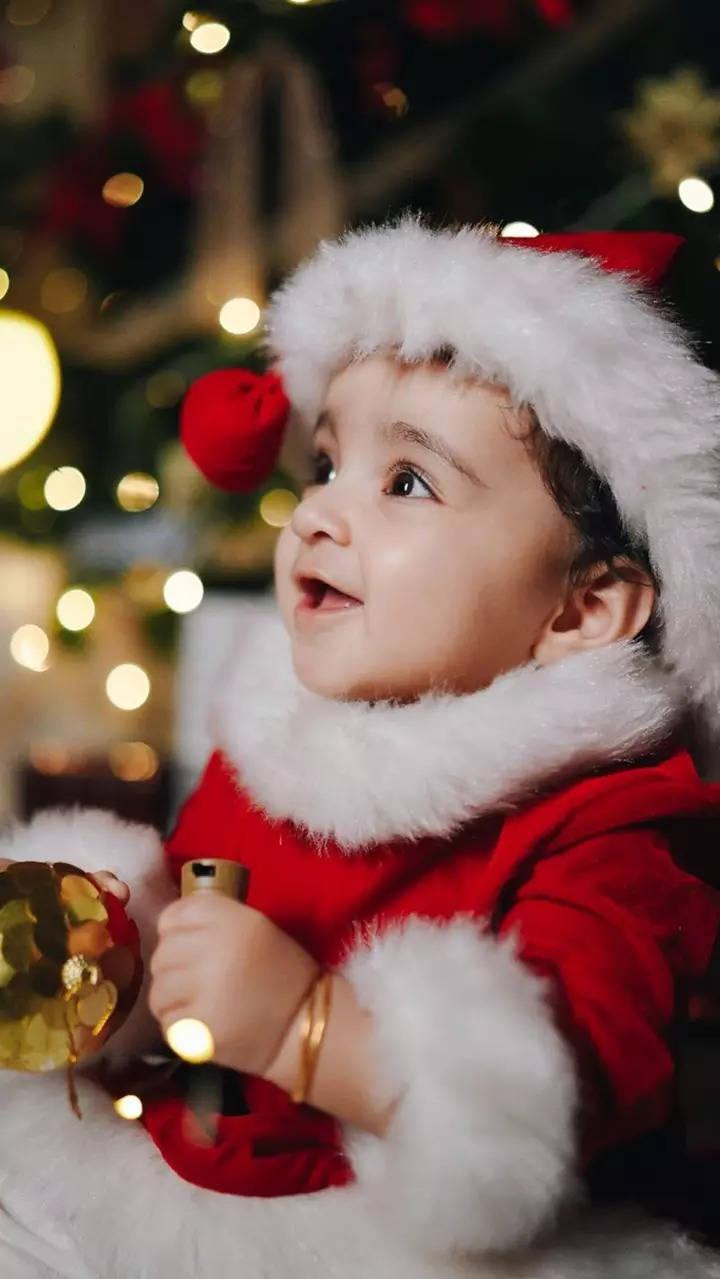 Baby Nila S Christmas Photoshoot Is Too Cute To Be Missed Times