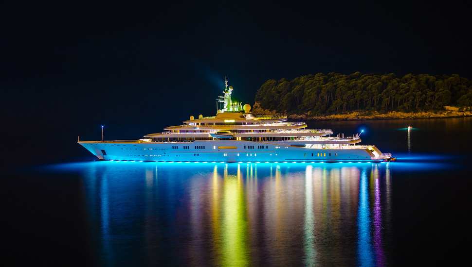 Island Night Luxury Yacht Lights Mega Eclipse