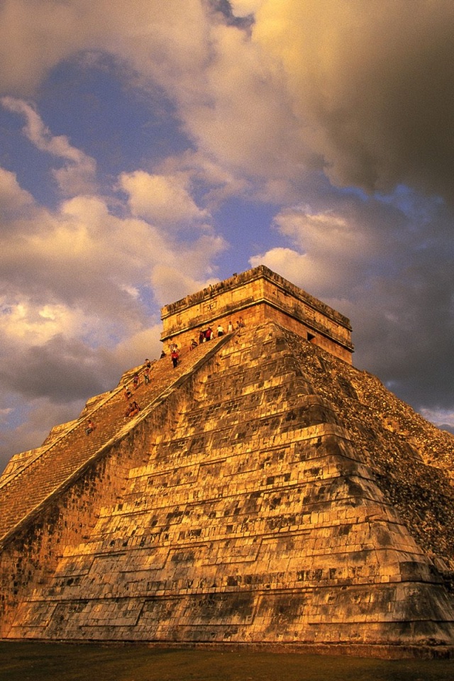 640x960 Ancient Mayan Ruins Iphone 4 wallpaper