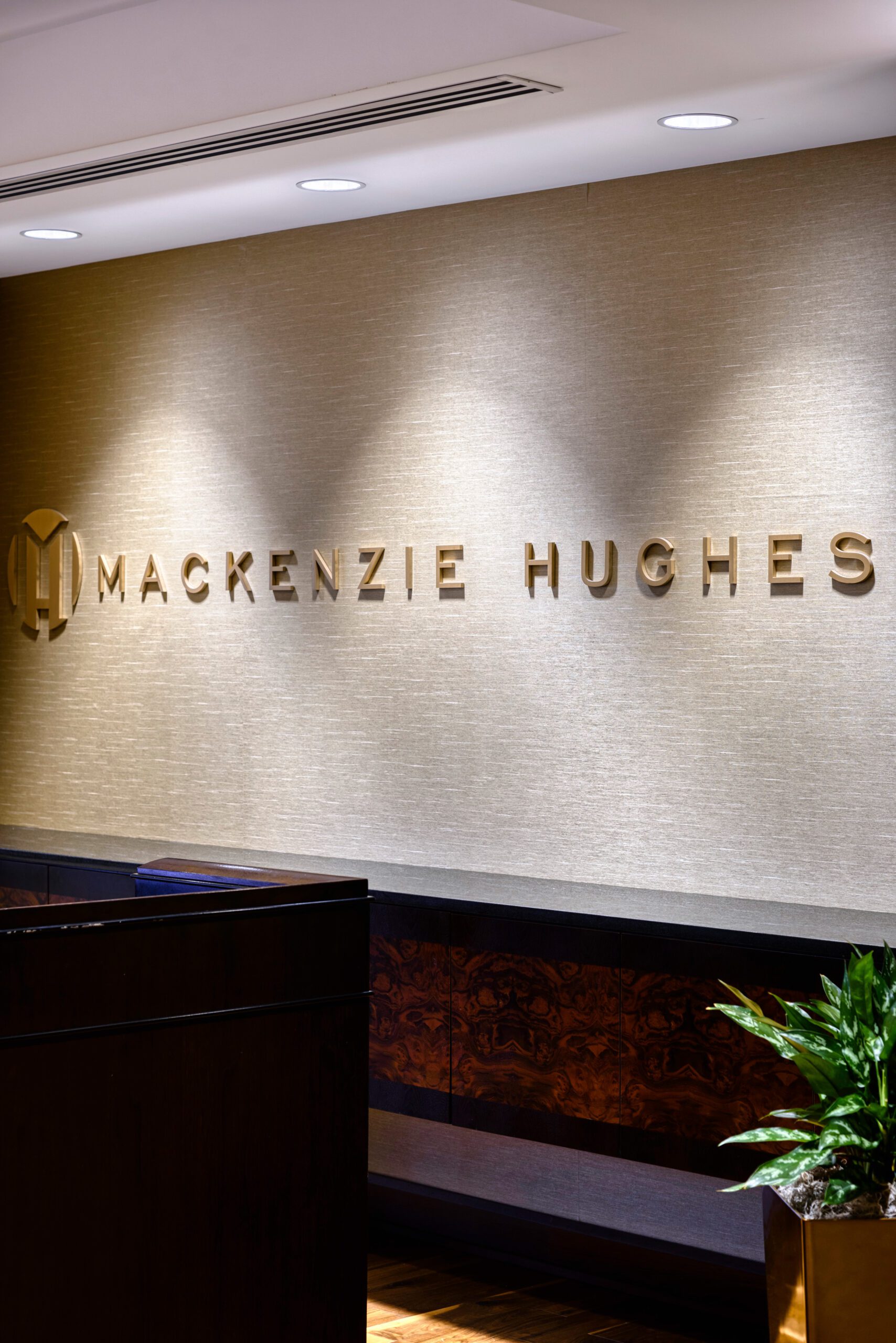 Mackenzie Hughes Sign Wallpaper