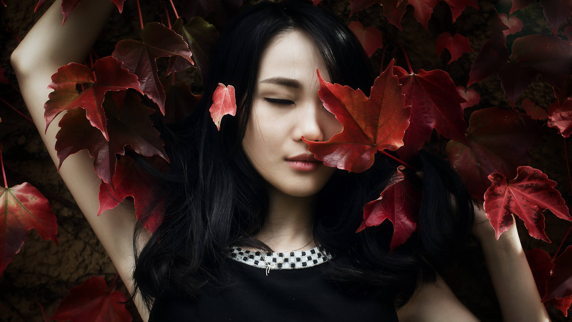 Asian Women Wallpaper
