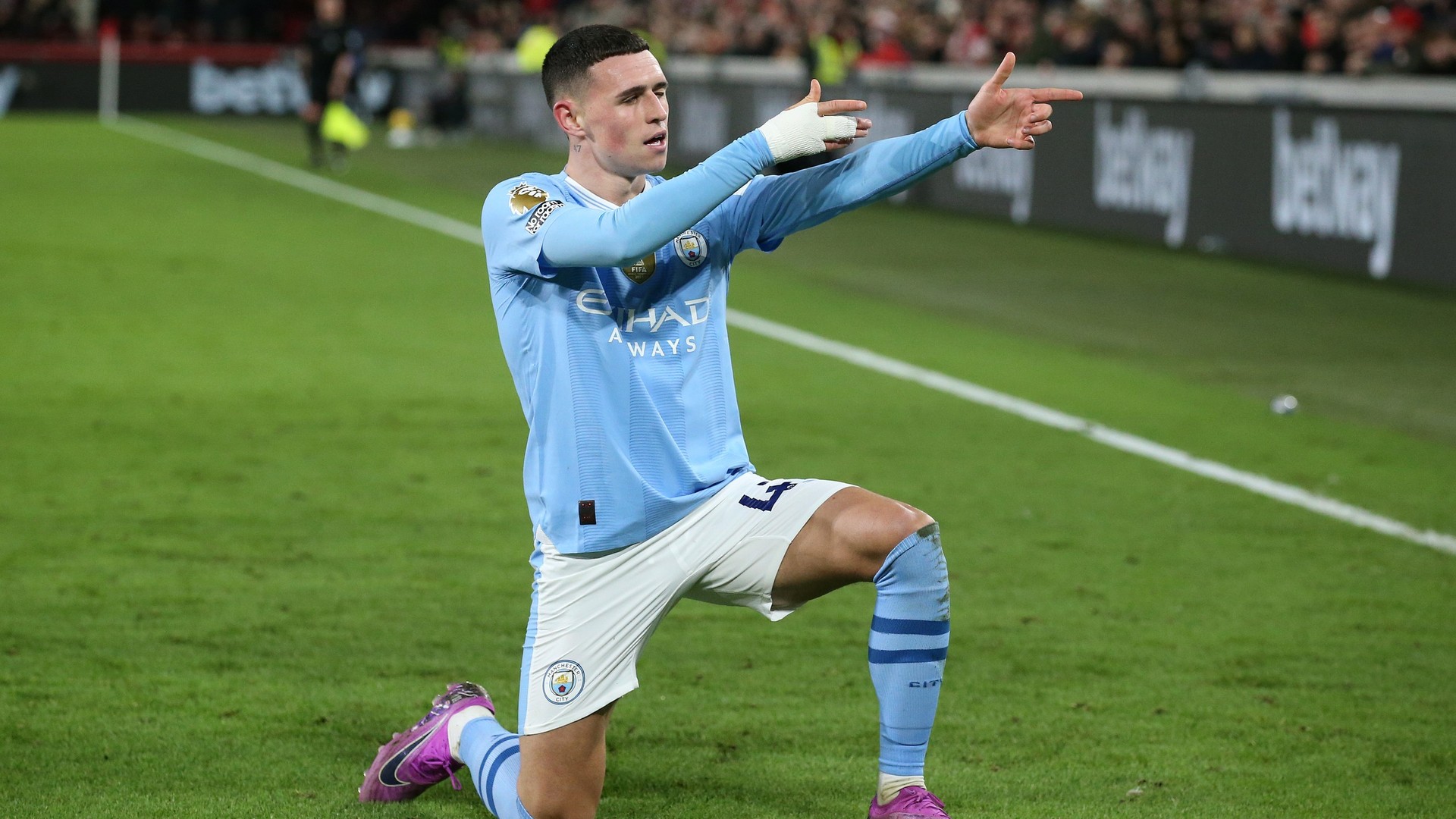 Liverpool Set To Complete Double Signing Of Championship Sensations Wallpaper