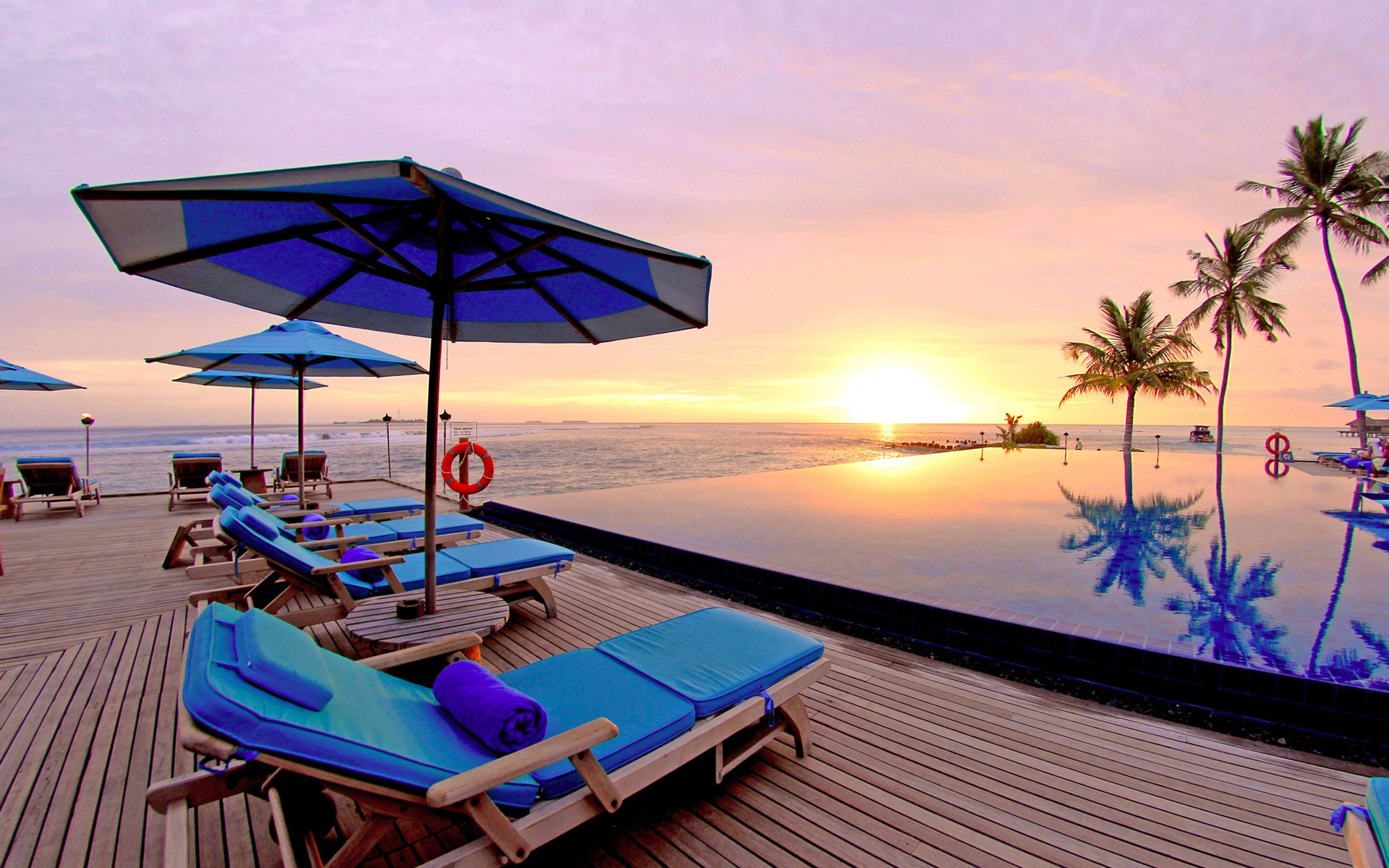 Beach Resort Wallpaper