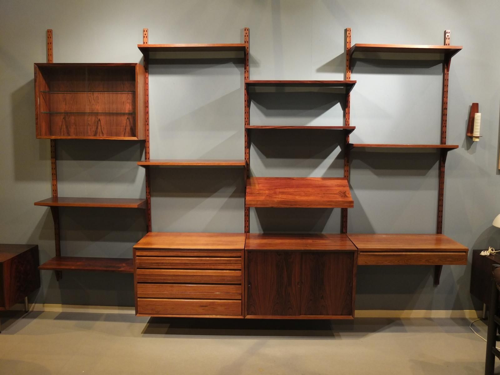Mid Century Modular Rosewood Wall Unit By Poul Cadovius For Cado