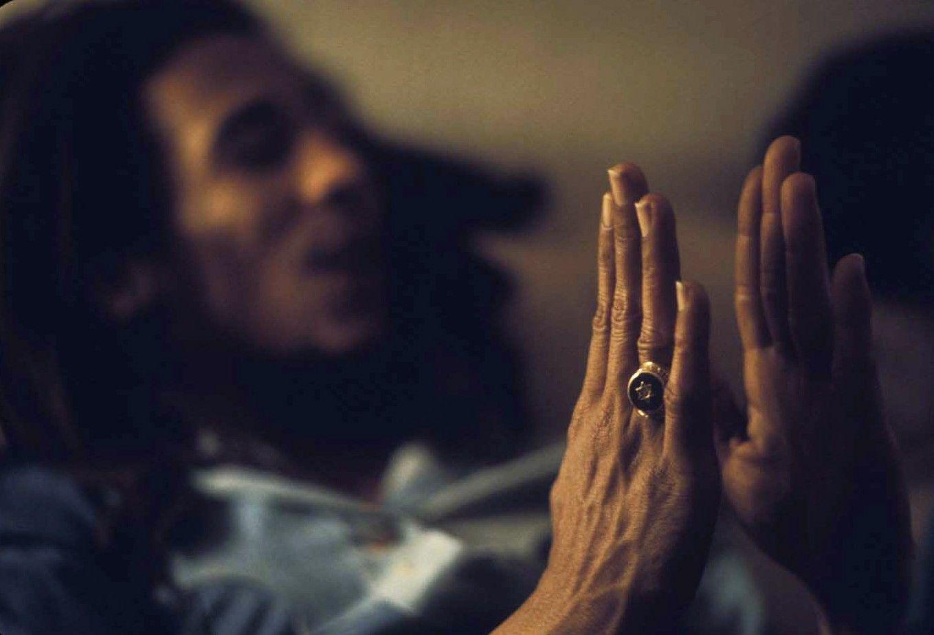 Bob Marley Desktop Background