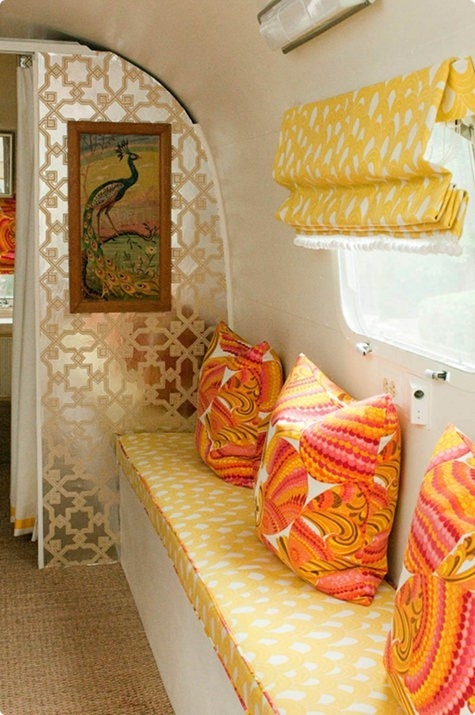 Love This Color Scheme And Wallpaper For A Vintage Camper