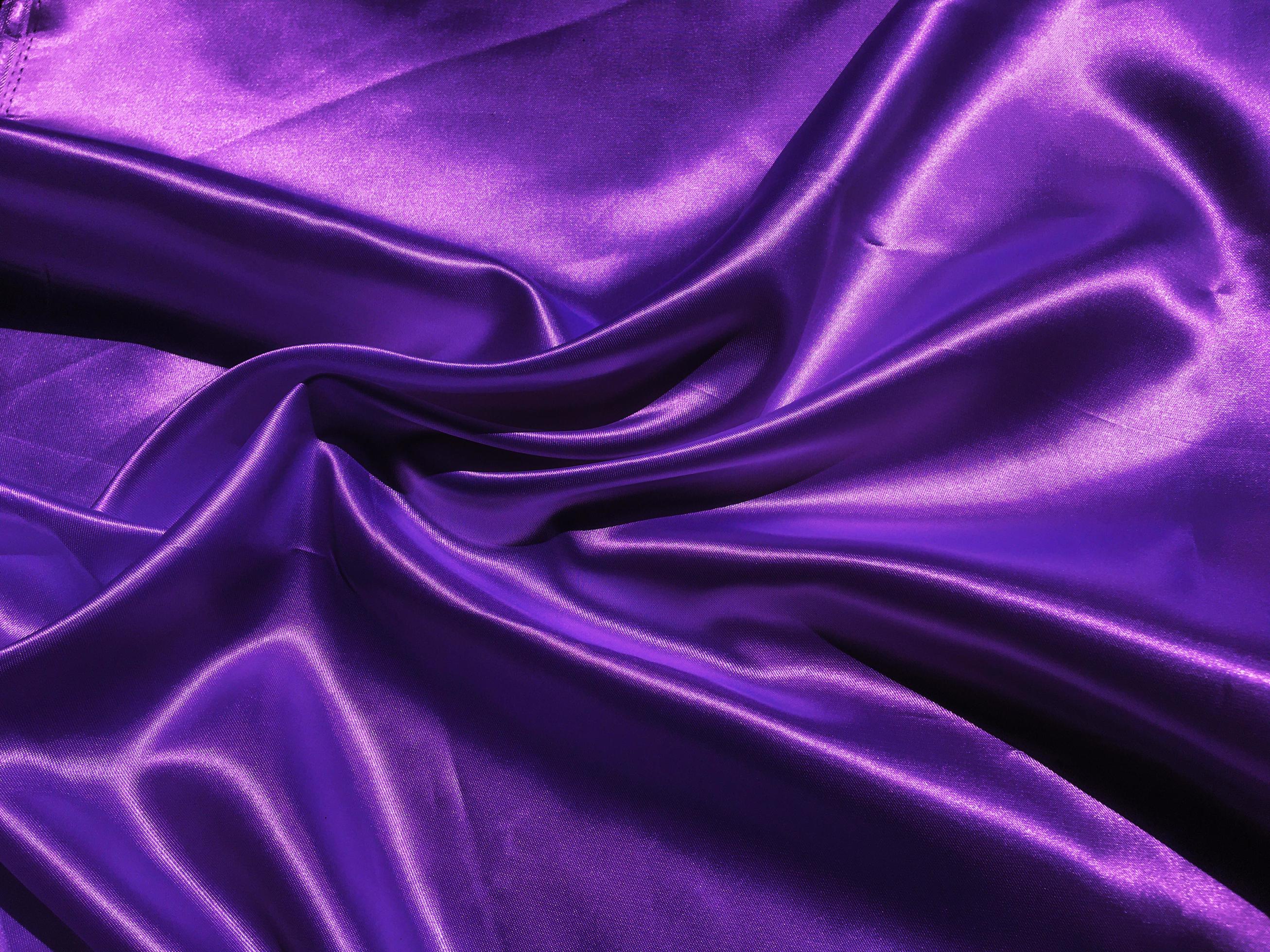 Silk Aesthetic Wallpaper