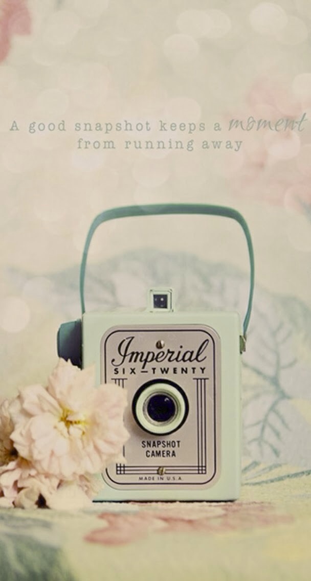 iPhone Wallpaper Objects camera vintage