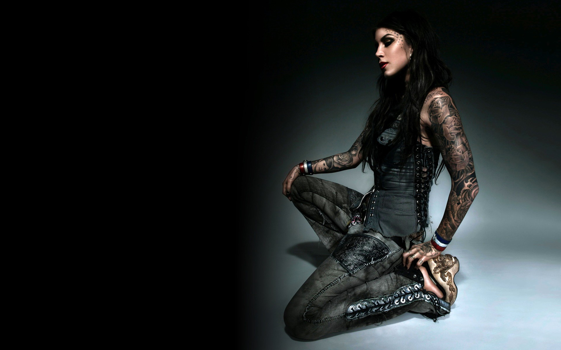 Von D Android Wallpaper Tattoo Chick Kat HD For
