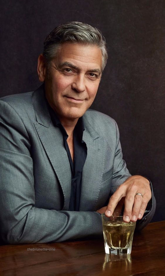 Hollywood actor George Clooney handsome movie photos wallpapers
