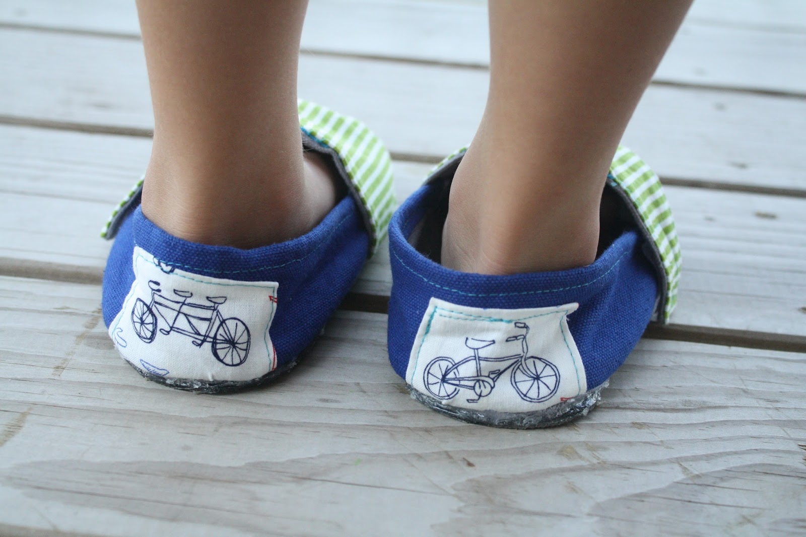 Kids Barefoot Shoes Image