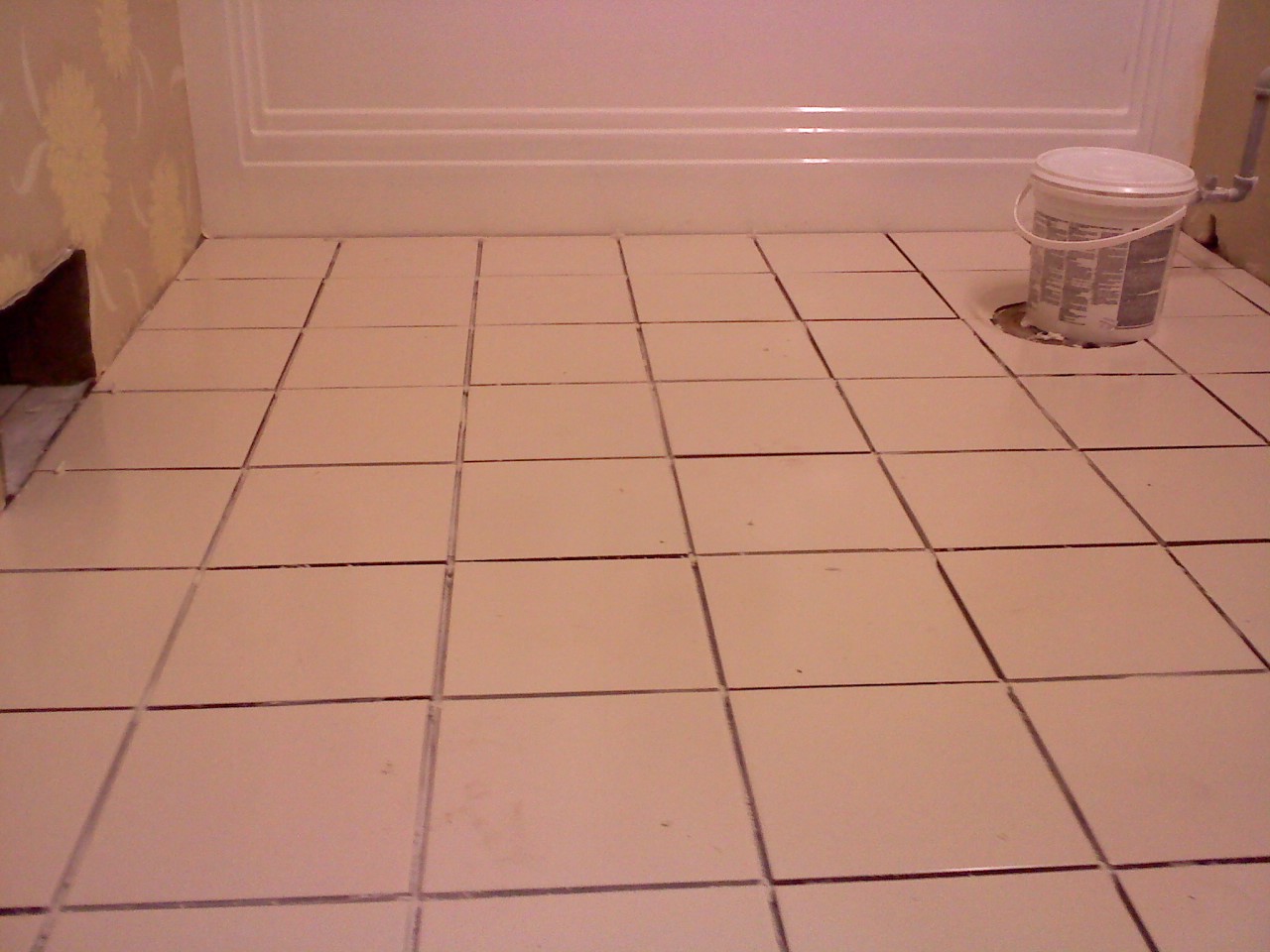 Put Down Ceramic Tile This Was The First Time I Had Laid