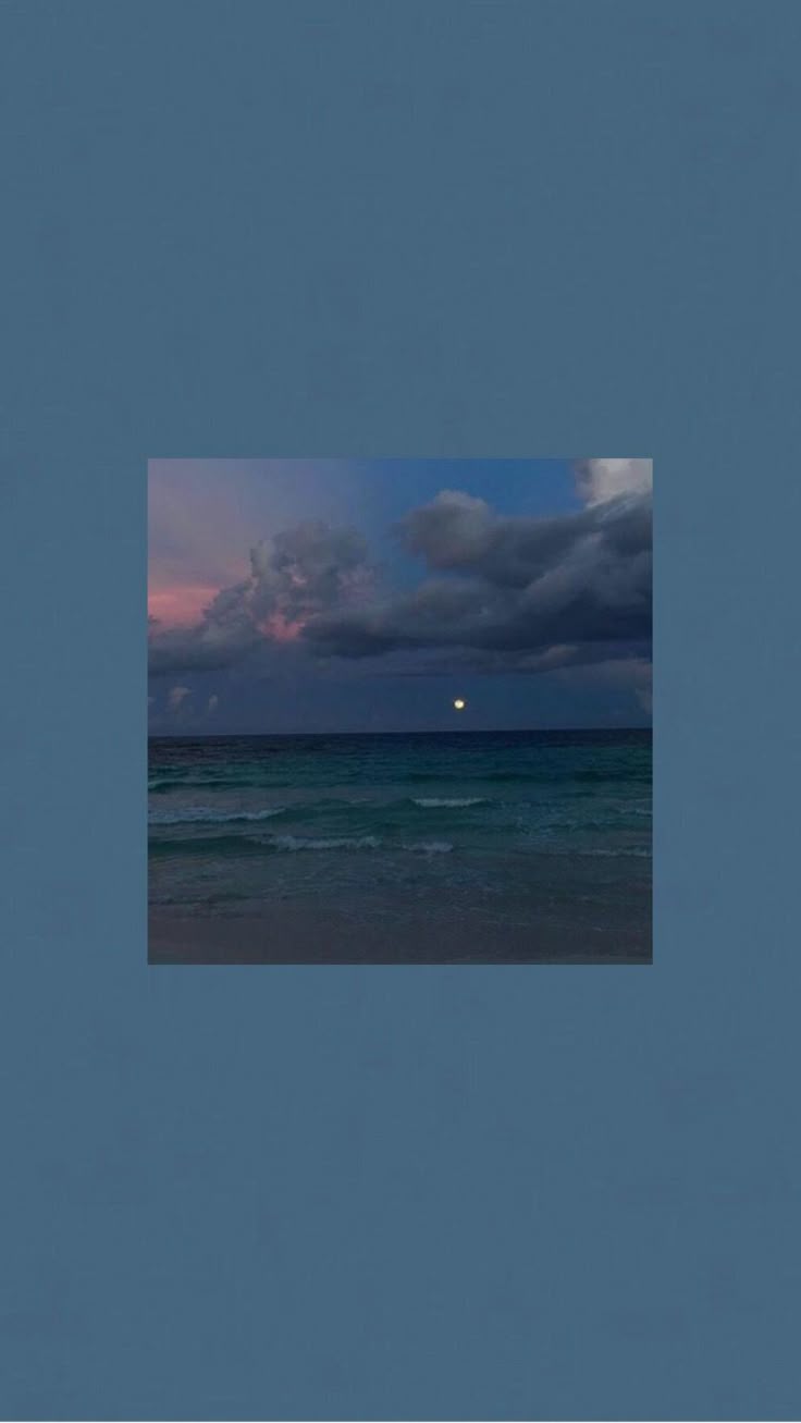 Aesthetic Blue Wallpaper