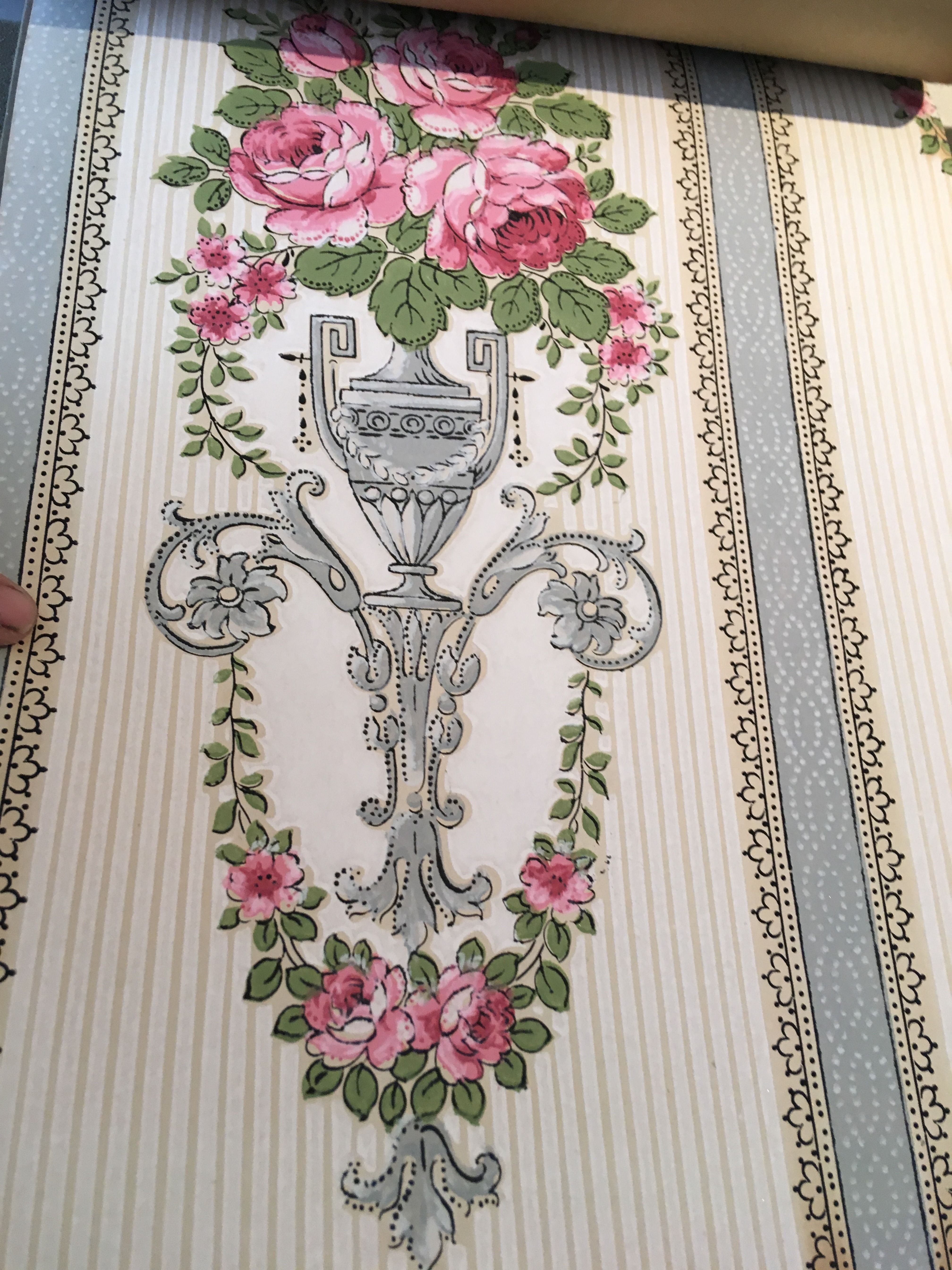 1914 antique Edwardian wallpaper with floral design from New Era