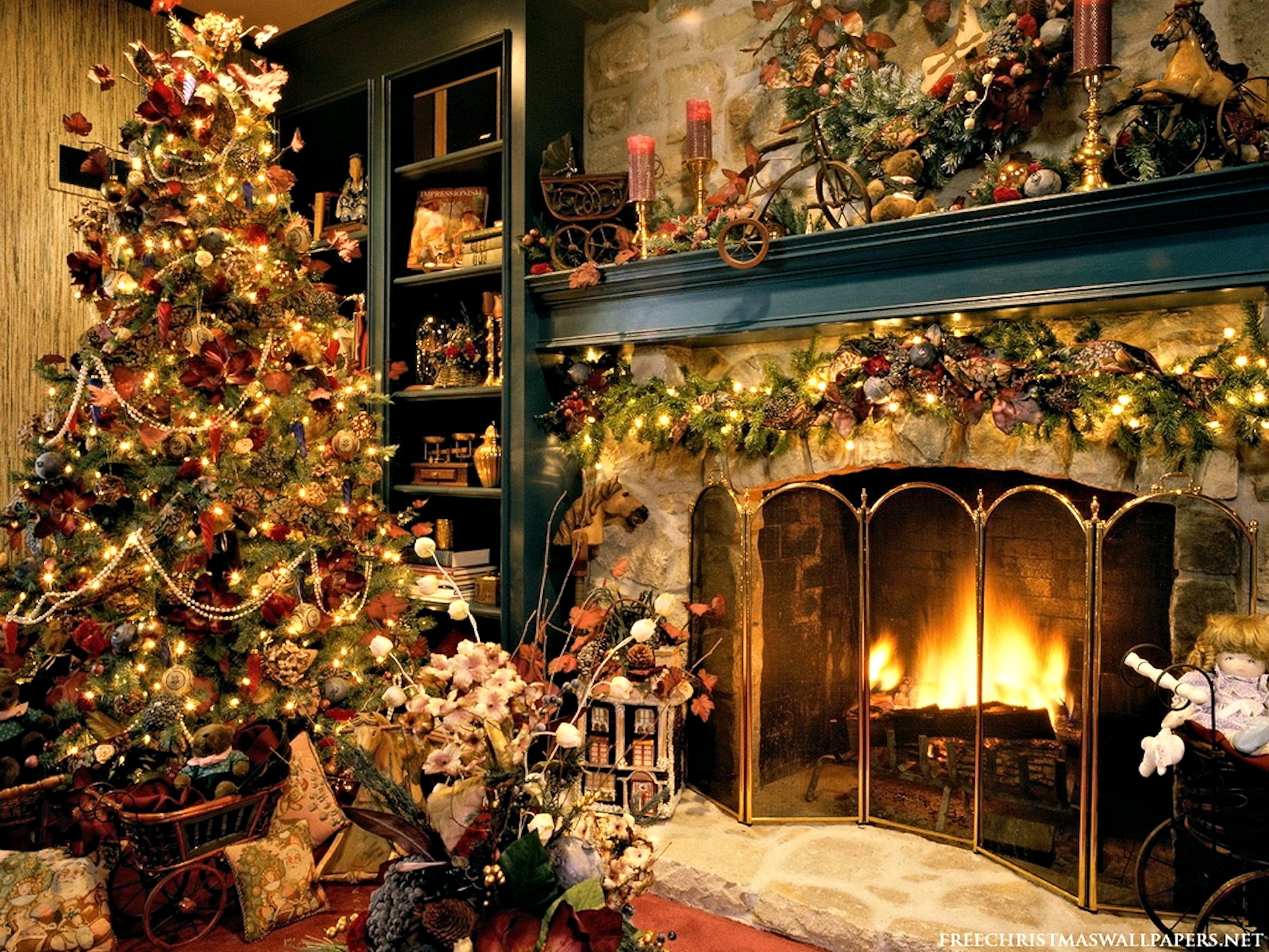 Christmas Tree Fireplace Desktop HD