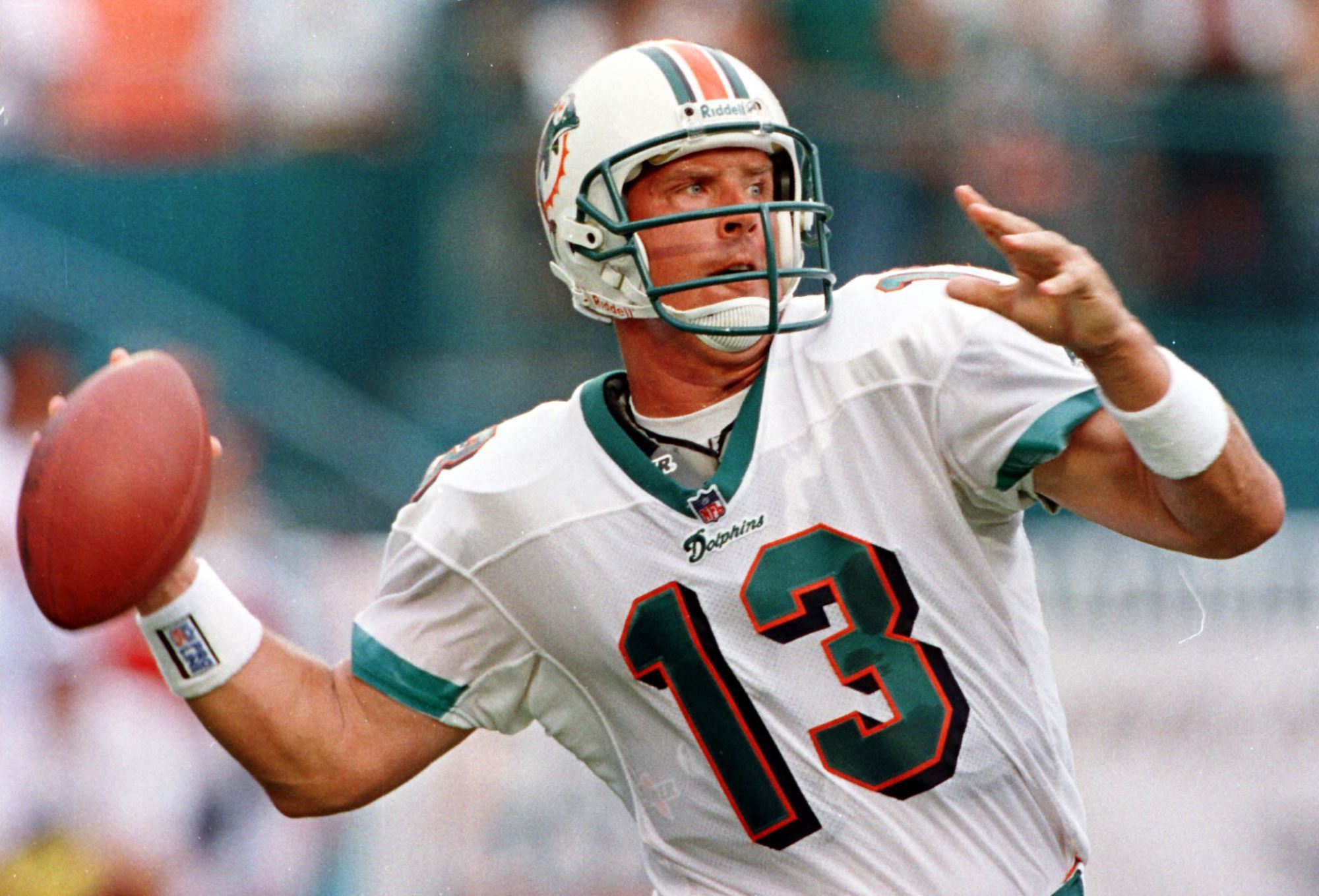 Charitybuzz Meet Dan Marino On June With Tickets In