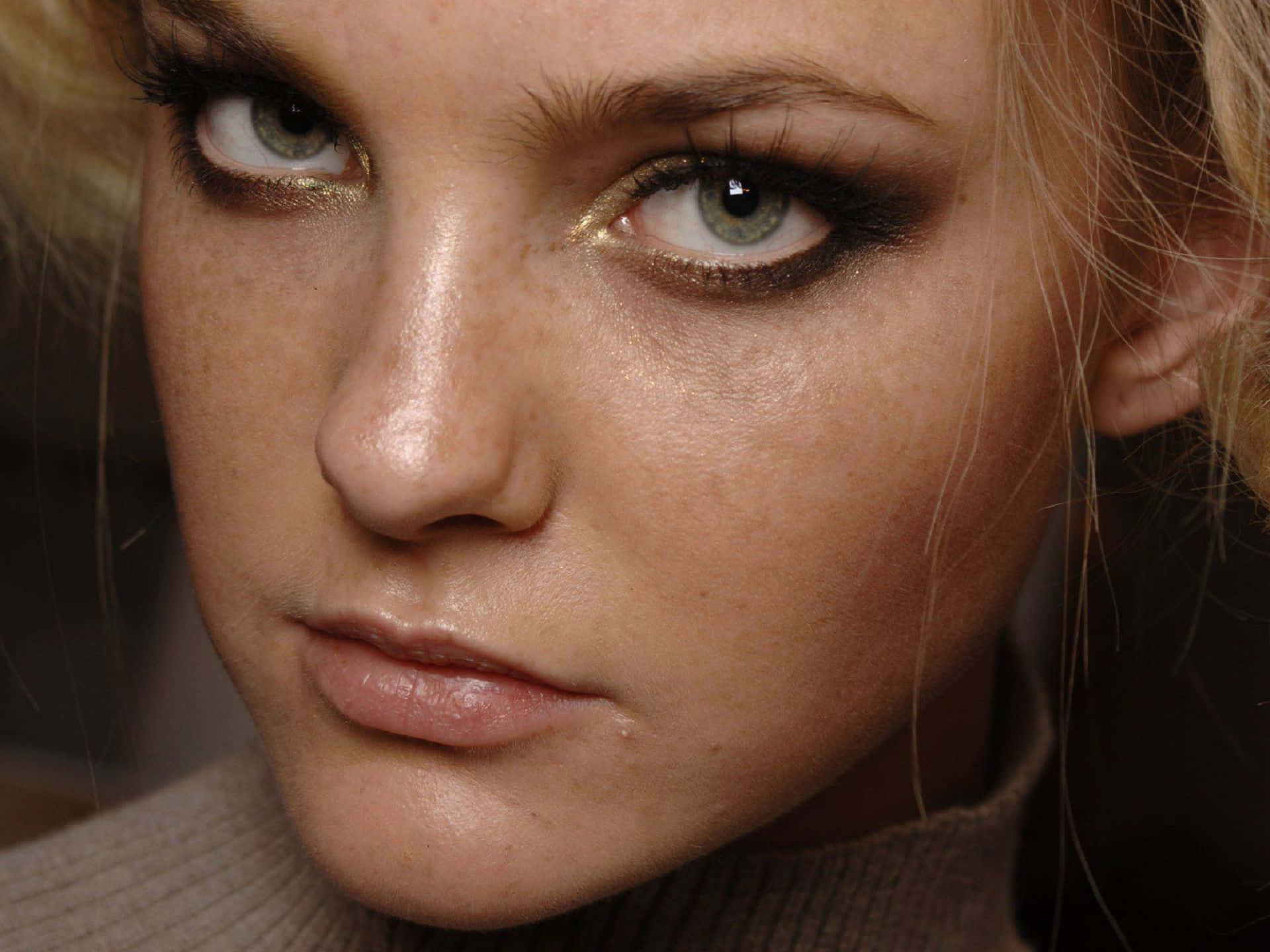 Fashion Model Caroline Trentini Posing Outdoors Wallpaper