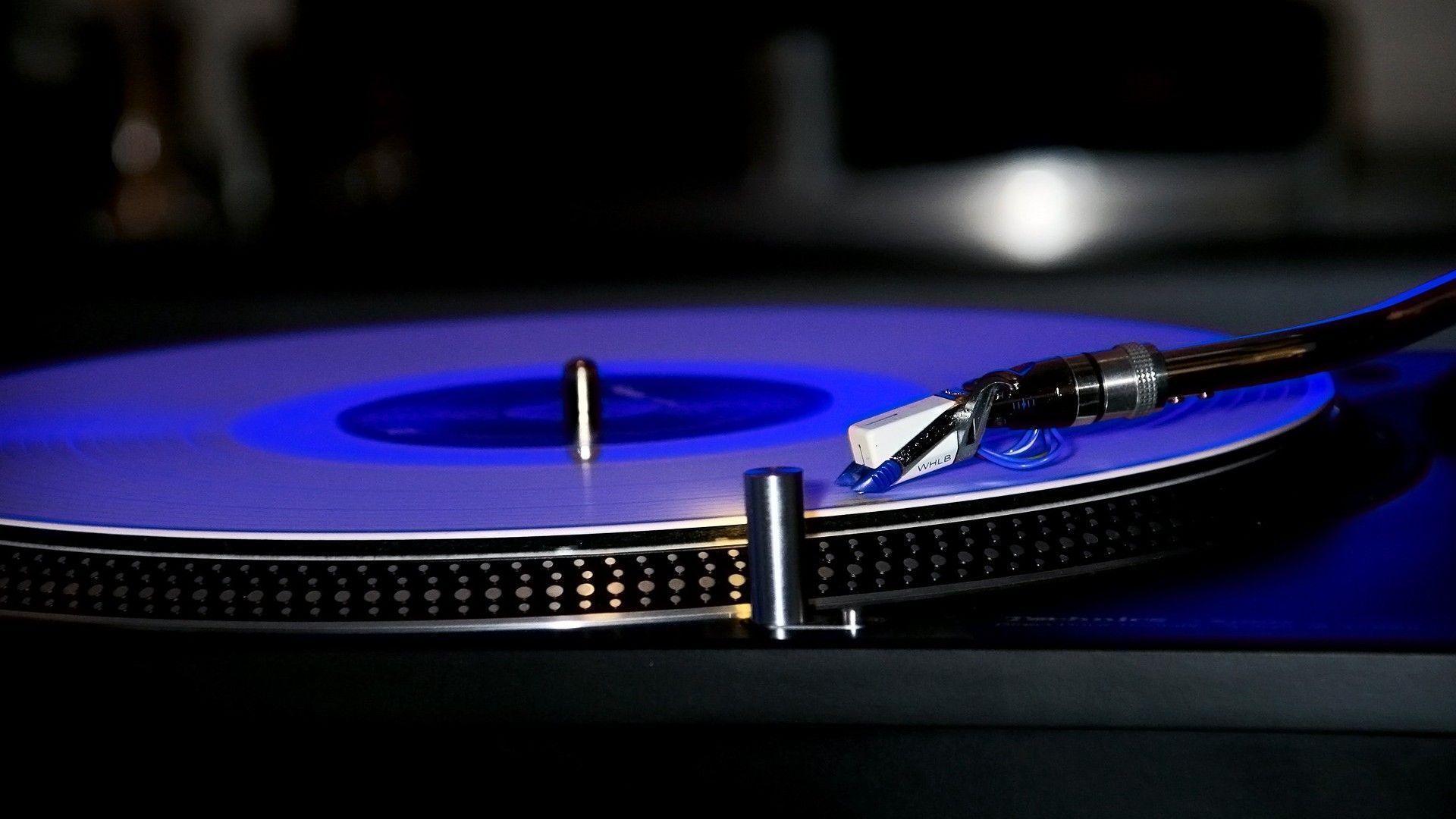 Cool wallpaper Turntables Gramophone Record Technology  FREE Download  backgrounds