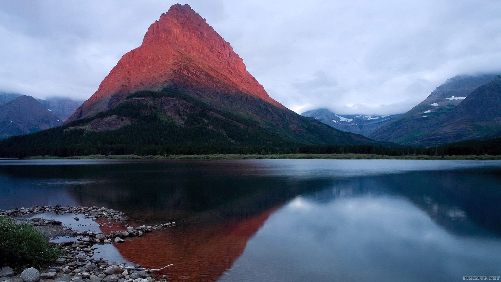 Majestic Wallpaper